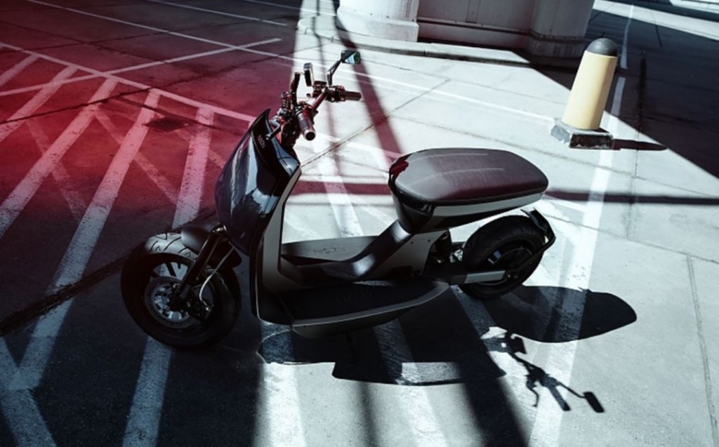 E-scooters Naon Zero One